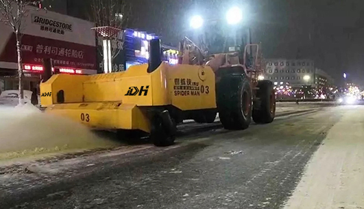 因为有你，这个雪天不在寒冷，除雪保障——同花顺（中国）为您服务(图2)